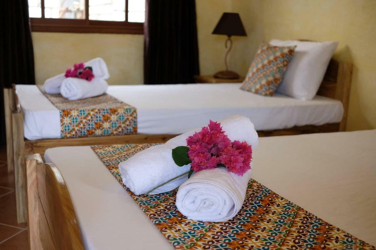 La Casa Di Beatrice Bed & Breakfast Panglao Bagian luar foto